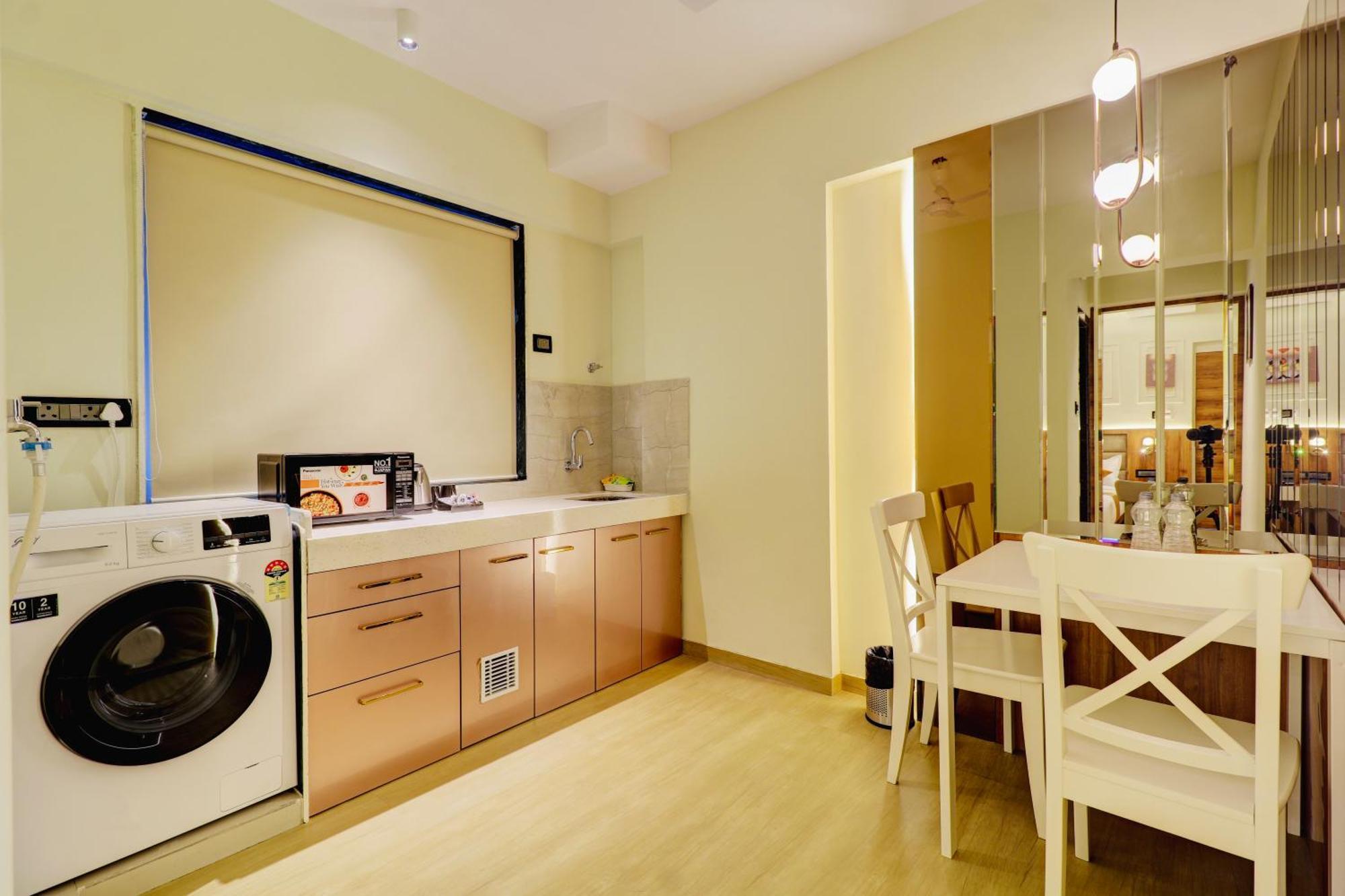 Home2 Suites And Service Apartments, Mumbai Airport Extérieur photo