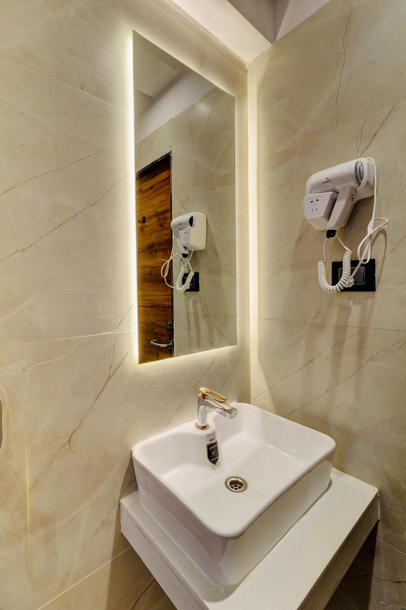 Home2 Suites And Service Apartments, Mumbai Airport Extérieur photo